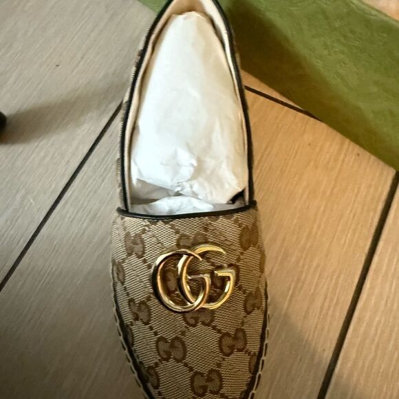 Brand new with box Gucci Espadrilles size 5 and 11 beige - Picture 1 of 5